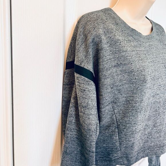 Nike Track & Field Gray & Black Cropped Sweatshirt! - Picture 5 of 8
